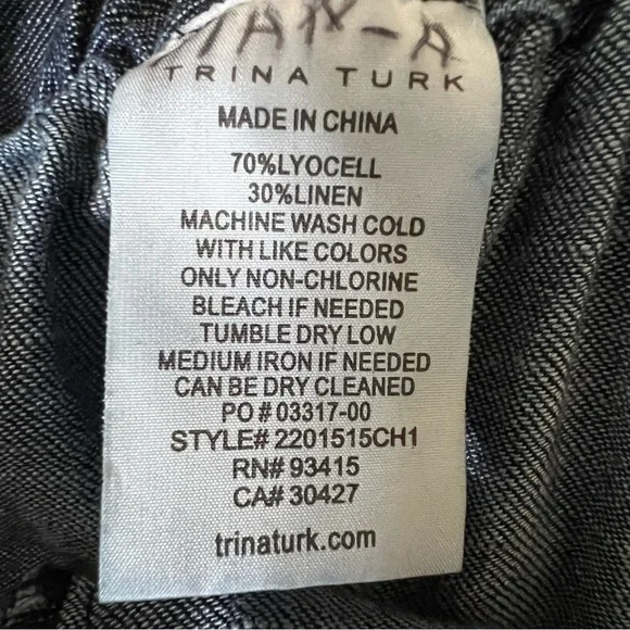 TRINA TURK Serenity High Waist Paper Bag Shorts Linen Blend Chambray Sz Large - Picture 9 of 10